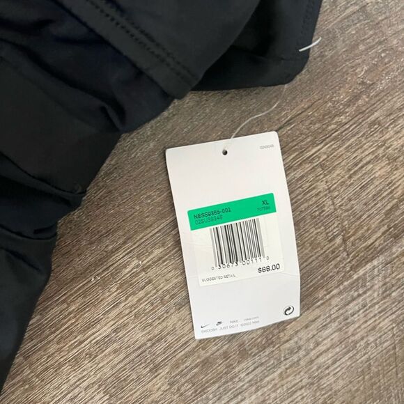 Nike V-Back One Piece Swimsuit-Size XL - Picture 3 of 6